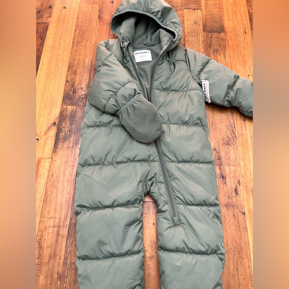 NWT Toddler Snowsuit 18-24m